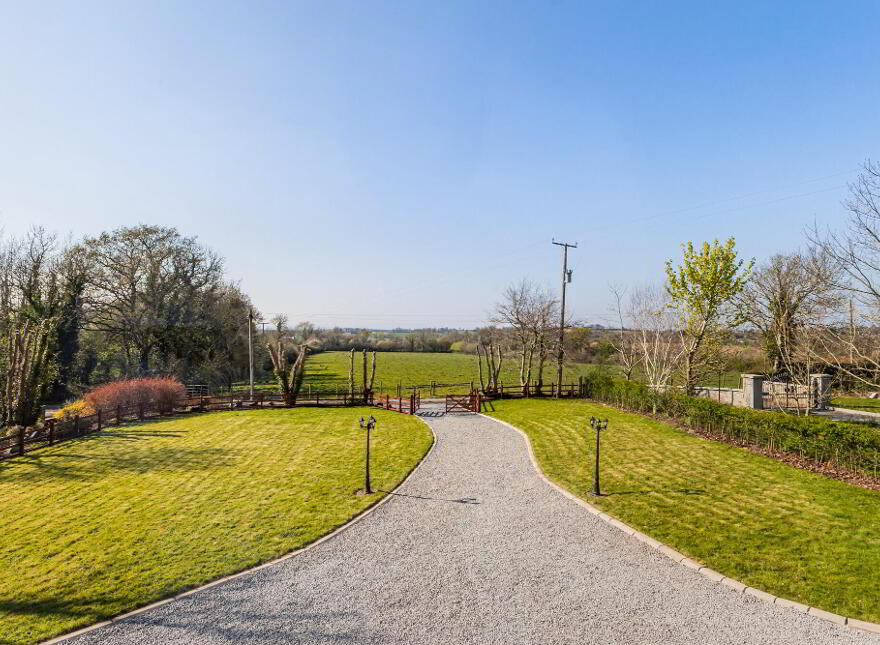 26c Lough Road, Ballinderry, Lisburn, BT28 2JY