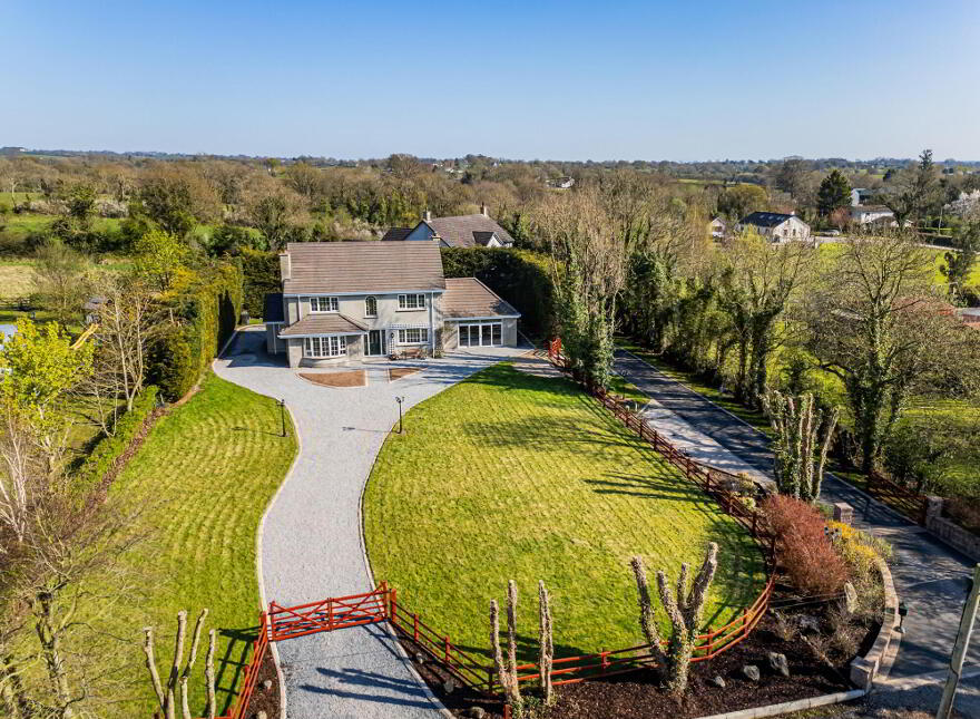 26c Lough Road, Ballinderry, Lisburn, BT28 2JY