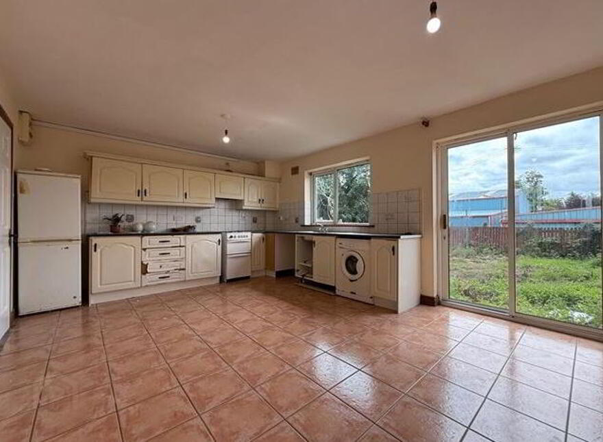10 Woodside Park, Ballaghaderreen, F45X786
