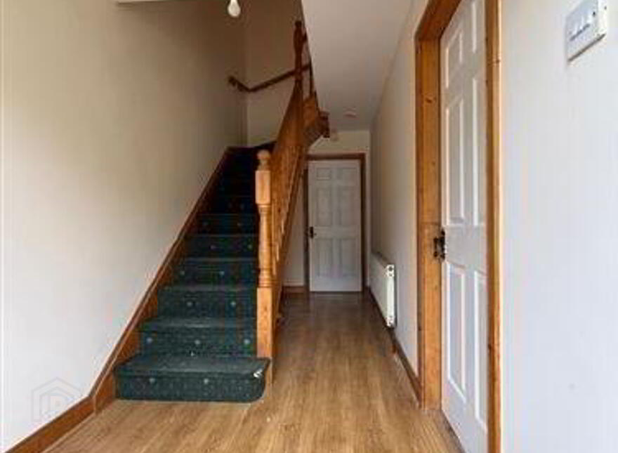 10 Woodside Park, Ballaghaderreen, F45X786