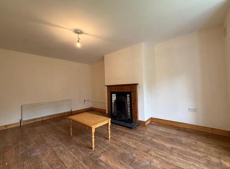 10 Woodside Park, Ballaghaderreen, F45X786