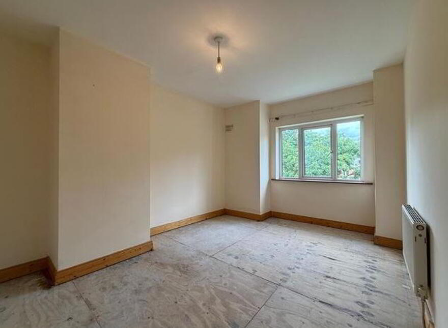 10 Woodside Park, Ballaghaderreen, F45X786