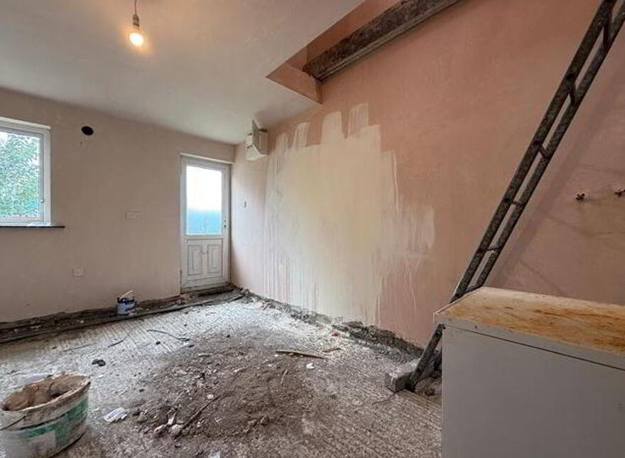 10 Woodside Park, Ballaghaderreen, F45X786