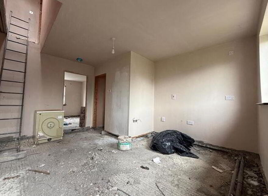 10 Woodside Park, Ballaghaderreen, F45X786