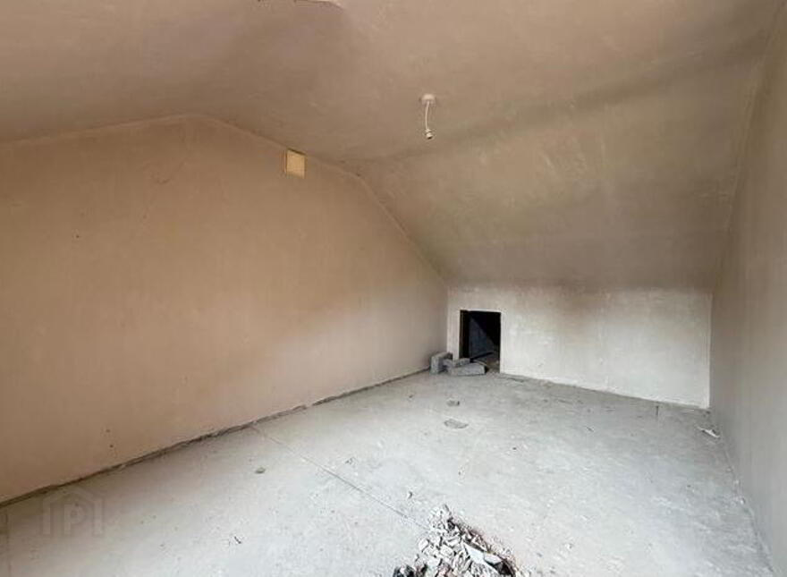 10 Woodside Park, Ballaghaderreen, F45X786