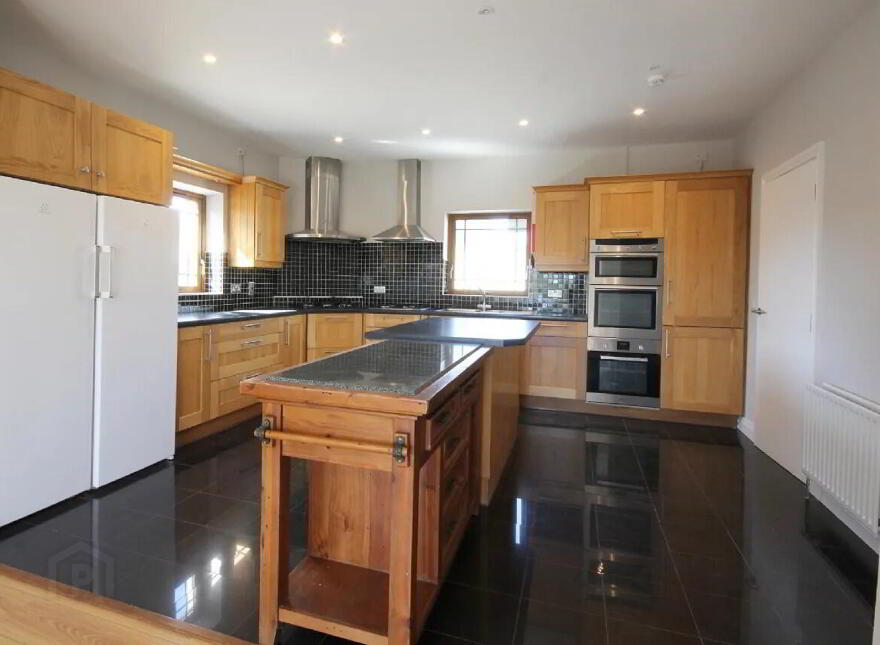 Mac Nean Manor, Blacklion, F91N9D5