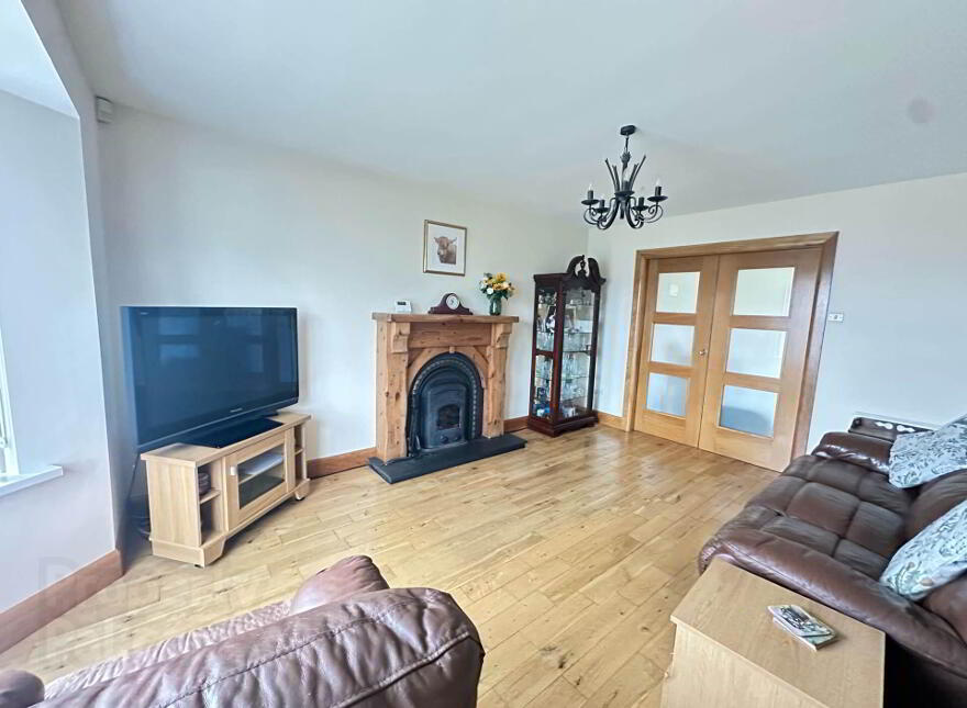 74 The Beeches, Larne, BT40 2DW photo