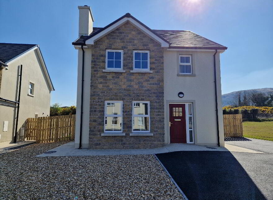 Dromliskin Court, Watsons Road, Newry, BT35 7FU