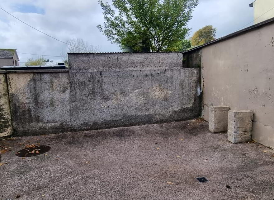 1 Main Street, Fintona, Omagh, BT78 2AA