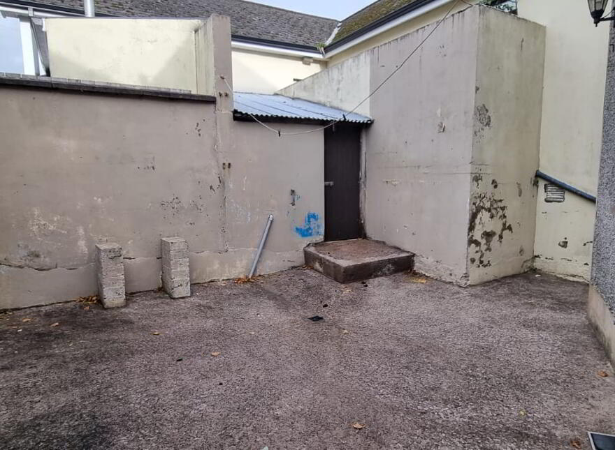 1 Main Street, Fintona, Omagh, BT78 2AA
