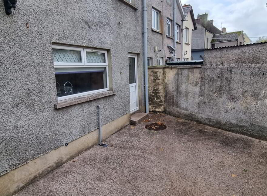 1 Main Street, Fintona, Omagh, BT78 2AA