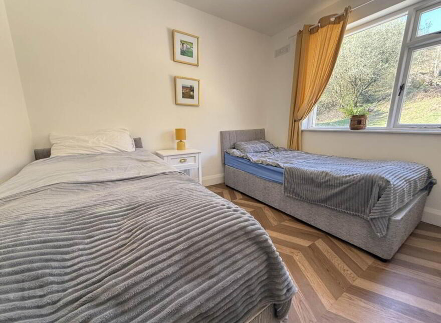 Hillview Cottage, Doochary