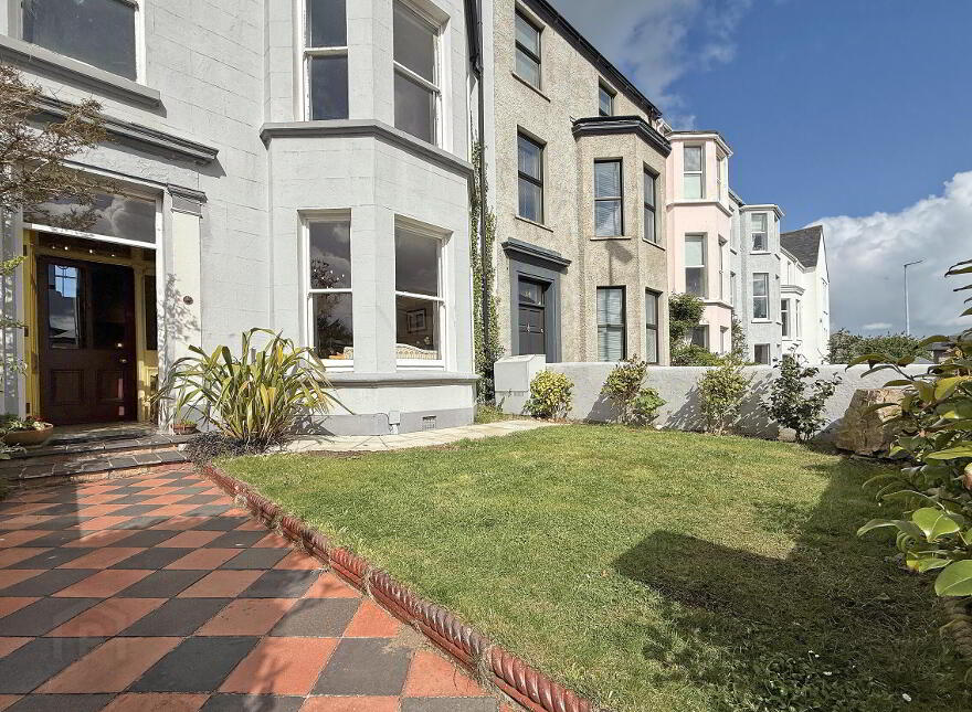16 Dhu Varren, Portrush, BT56 8EN