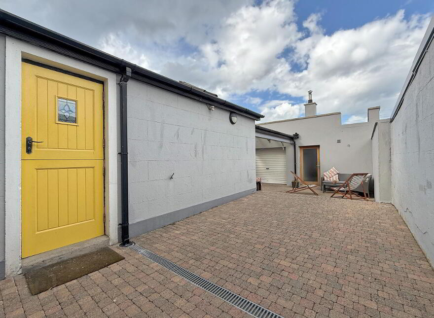 16 Dhu Varren, Portrush, BT56 8EN