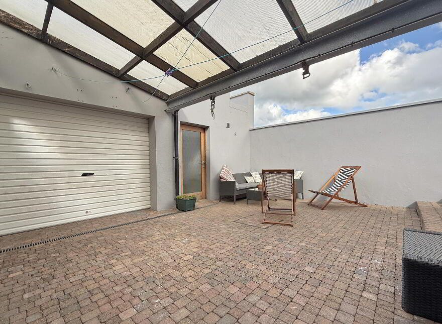 16 Dhu Varren, Portrush, BT56 8EN