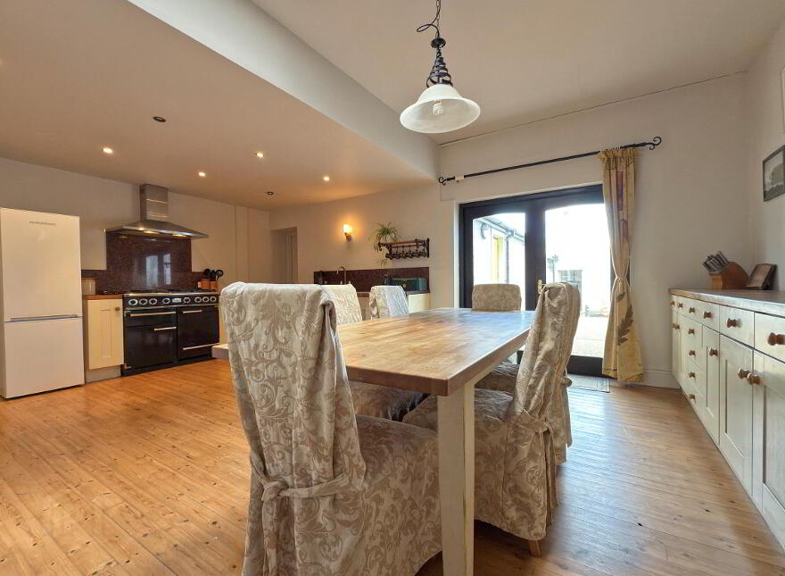 16 Dhu Varren, Portrush, BT56 8EN