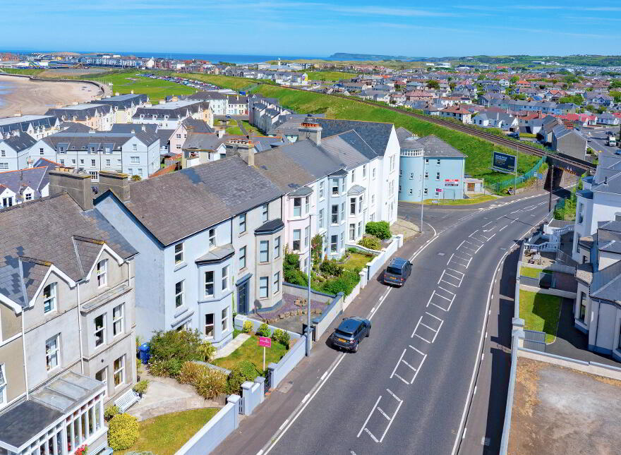 16 Dhu Varren, Portrush, BT56 8EN