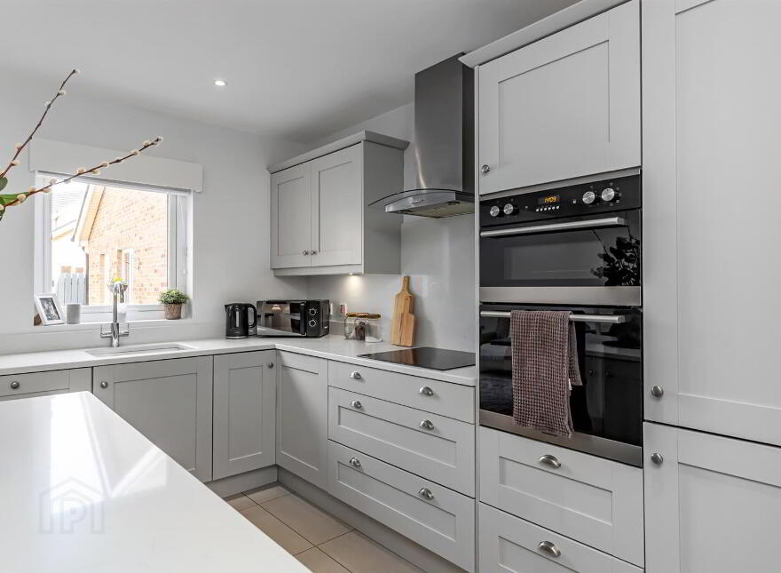 6 Hillview, Moneyreagh, BT23 6EZ