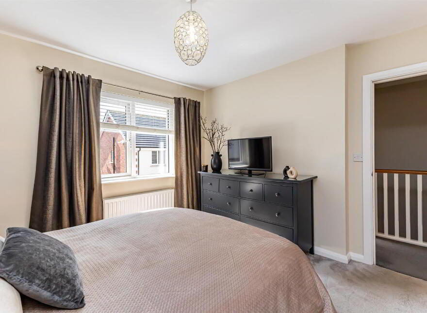 6 Hillview, Moneyreagh, BT23 6EZ