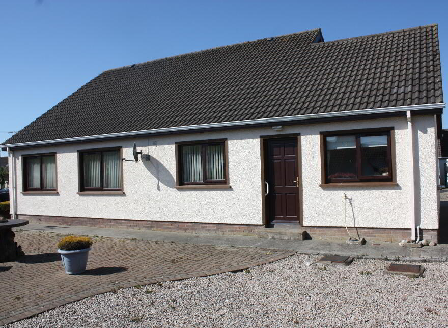Bray Lodge, 17 St. John's Park, Buncrana, F93AE16