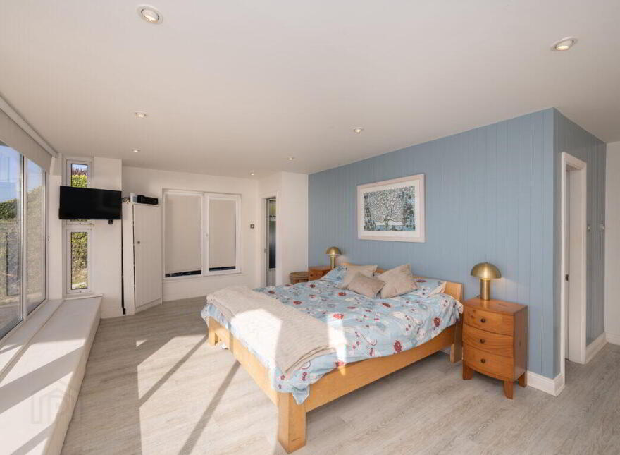 Whistler, Coast Road, Fountainstown, P43K300