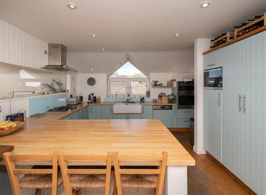 Whistler, Coast Road, Fountainstown, P43K300