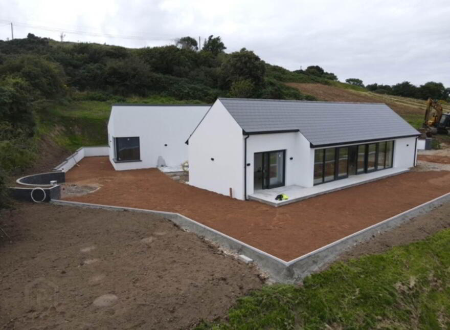 Kinelargy, Downings, F92P90V
