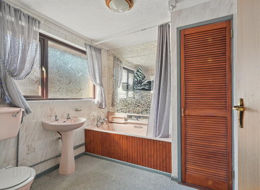 55 Lyndhurst Park, Belfast, BT13 3PG