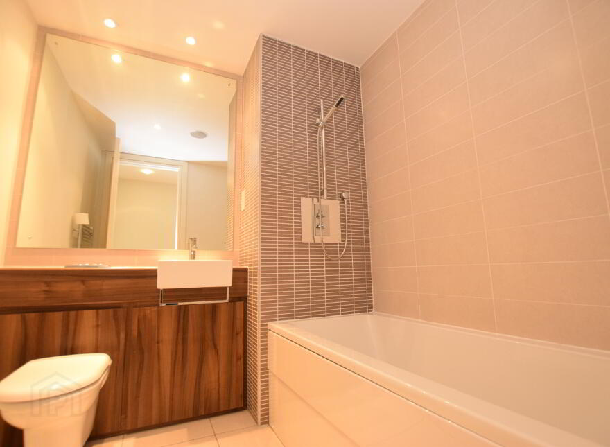 The Arc, Apt 2.15 Titanic Quarter, Belfast, BT3 9FB