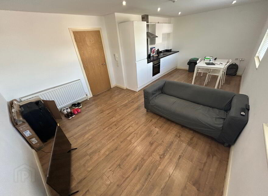 Apt 9, 44 Ulsterville Avenue, Belfast, BT9 7AQ