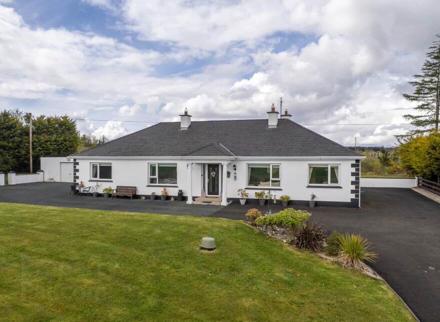 Aughnagaddy, Ramelton, F92K638 photo