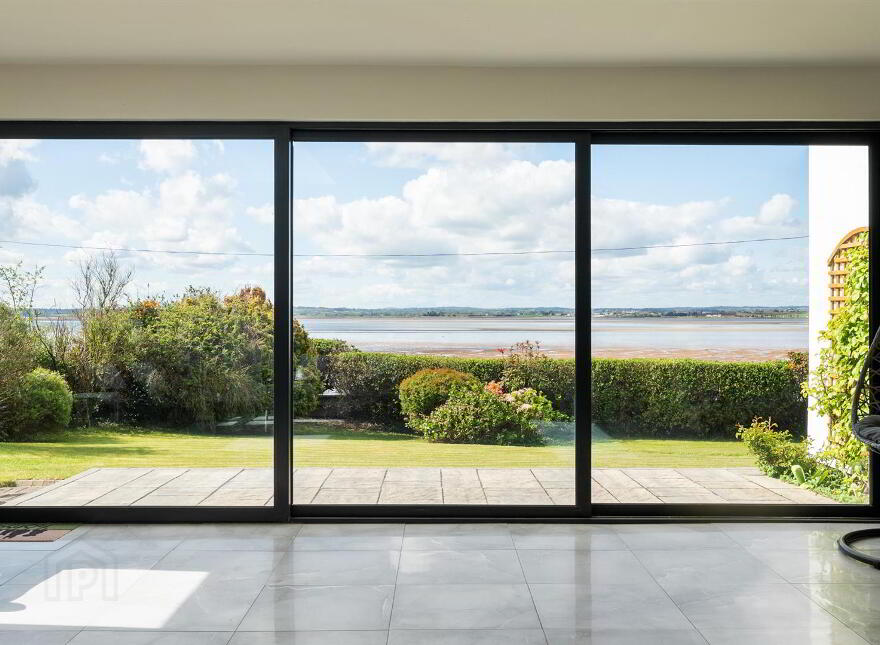 104 Portaferry Road, Newtownards, BT22 2AH