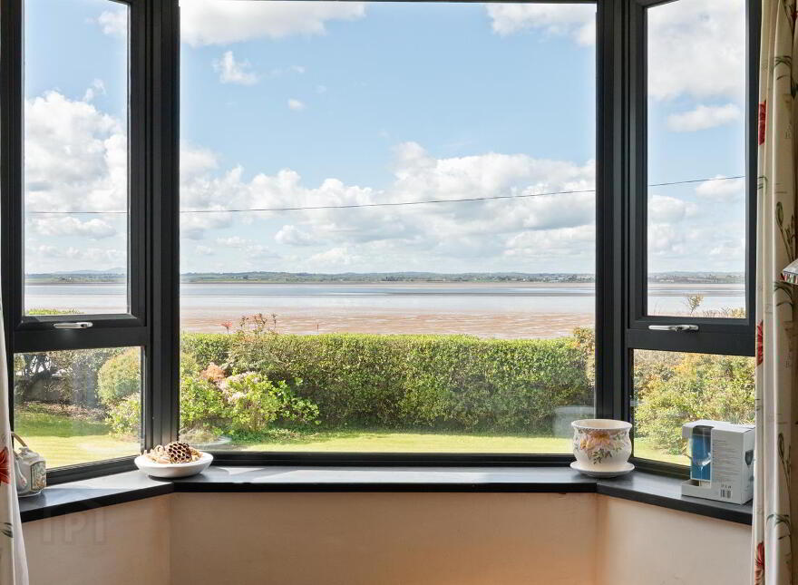 104 Portaferry Road, Newtownards, BT22 2AH