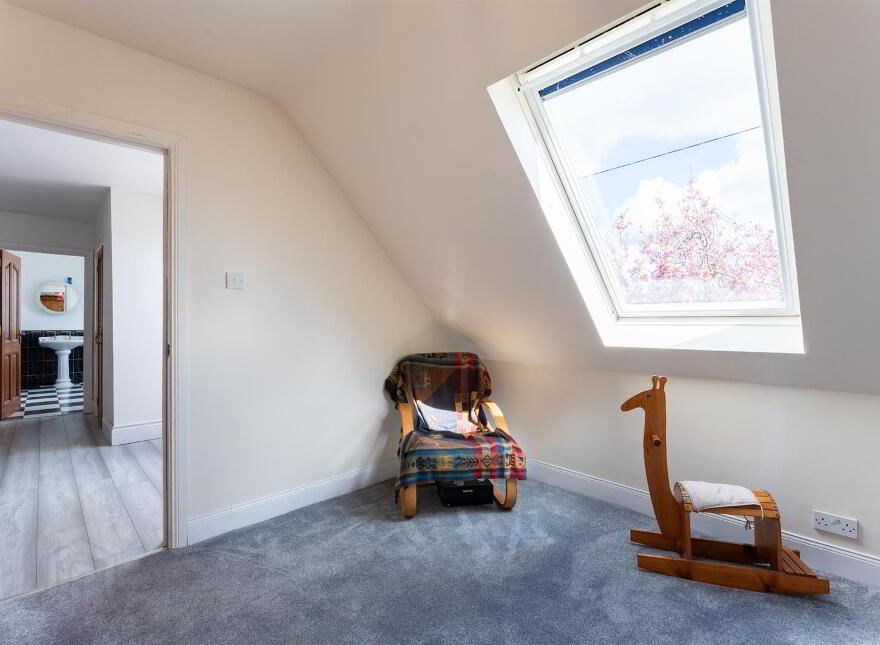 104 Portaferry Road, Newtownards, BT22 2AH