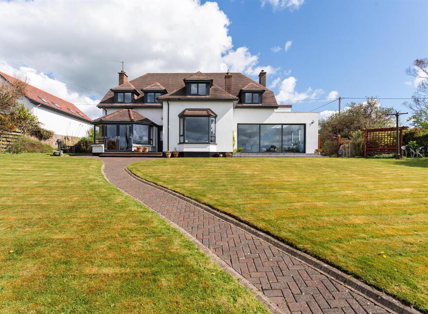 104 Portaferry Road, Newtownards, BT22 2AH