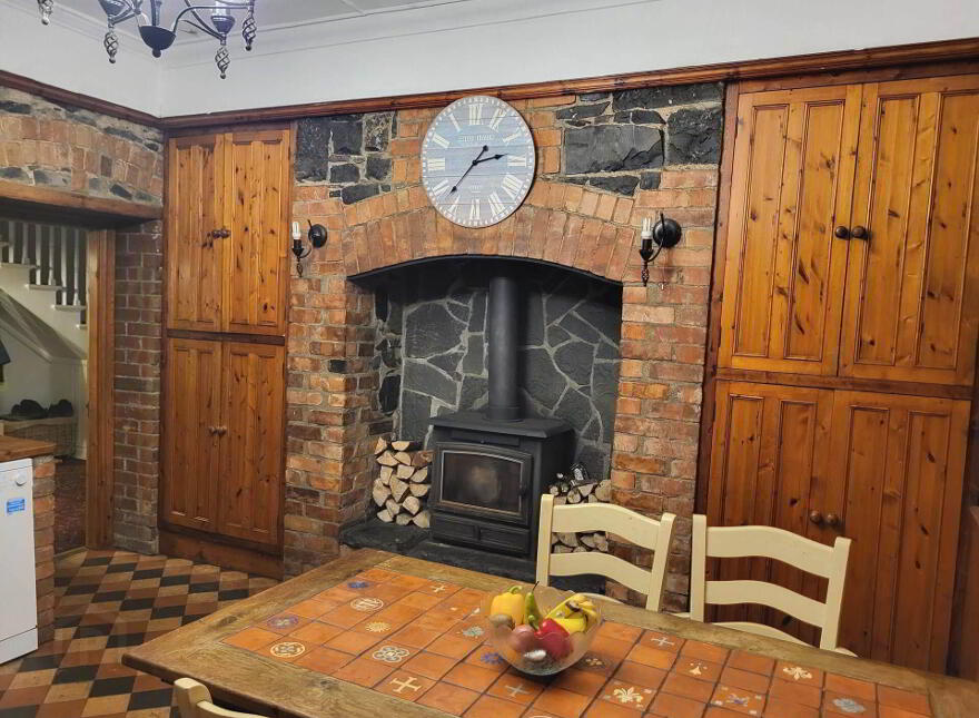 Oakfield House, Pass Road, Meelick