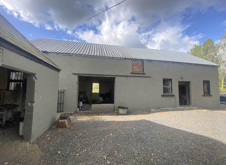 Oakfield House, Pass Road, Meelick