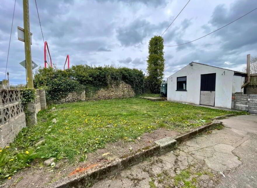 Black And White Cottage, Dangan, Kilmacow, X91WV58