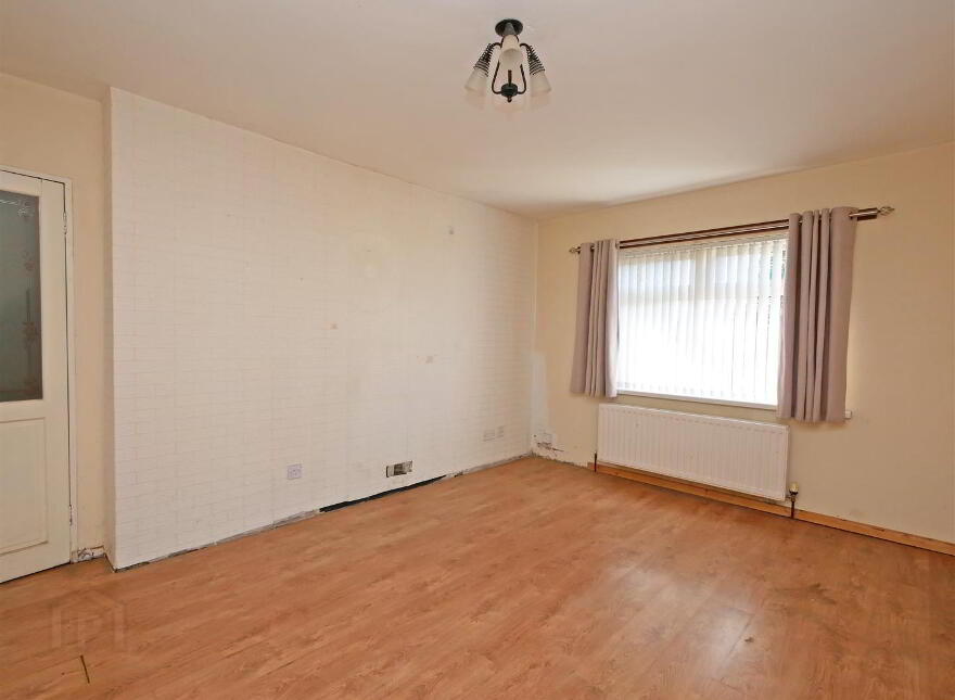4 Drumart Green, Belvoir Park, Belfast, BT8 7EZ