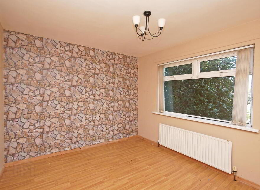 4 Drumart Green, Belvoir Park, Belfast, BT8 7EZ