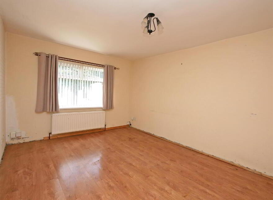4 Drumart Green, Belvoir Park, Belfast, BT8 7EZ