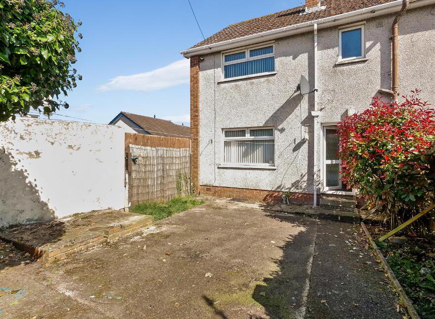 4 Drumart Green, Belvoir Park, Belfast, BT8 7EZ