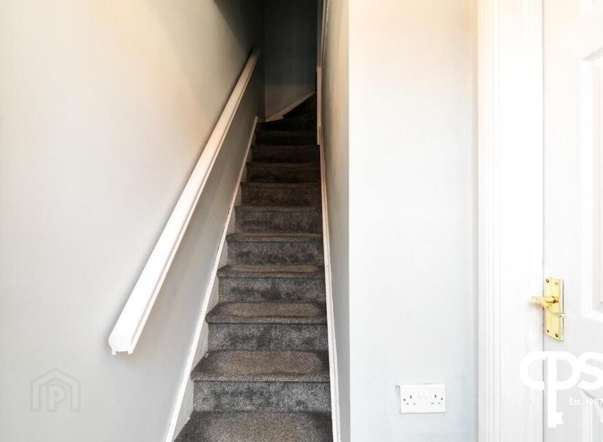 26 Ebor Parade, Belfast, BT12 6NS