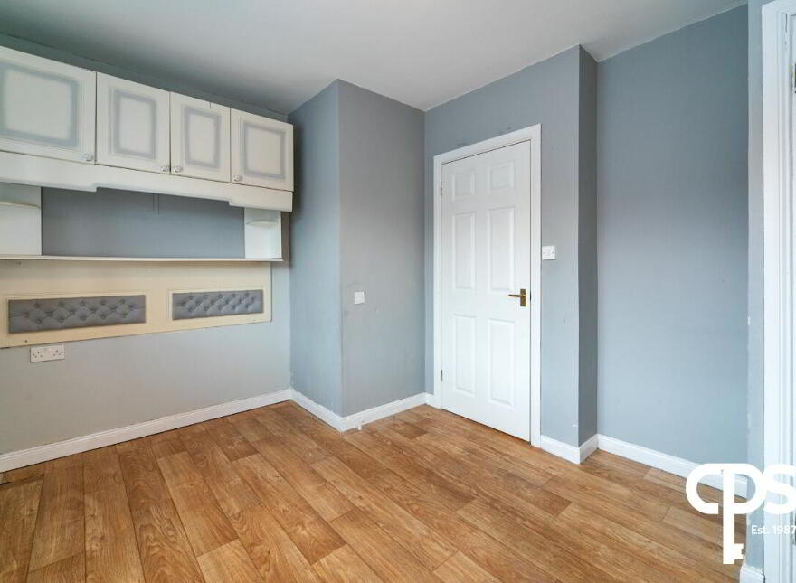 26 Ebor Parade, Belfast, BT12 6NS