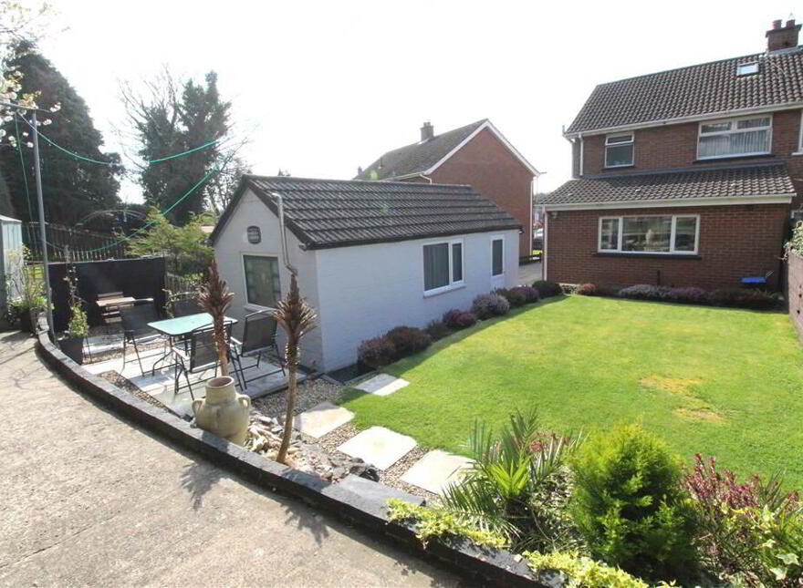 45 Dunleady Park, Dundonald, Belfast, BT16 1JU