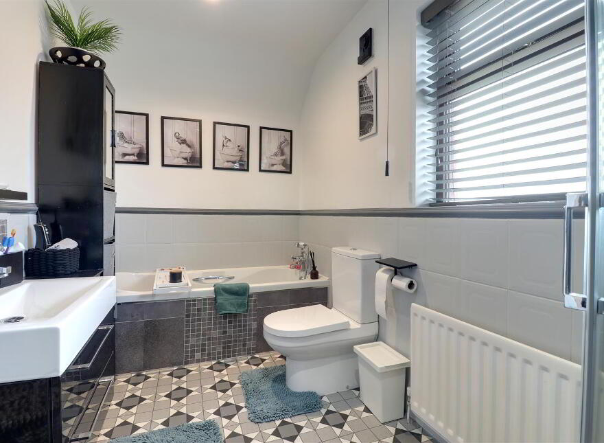 10 Balmoral Court, Bangor, BT19 7XQ