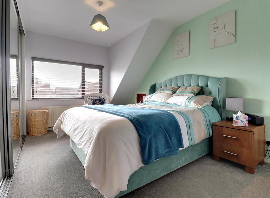 10 Balmoral Court, Bangor, BT19 7XQ