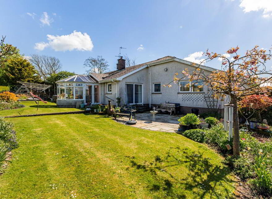 37 Ballynahinch Road, Dromore, BT25 1DT