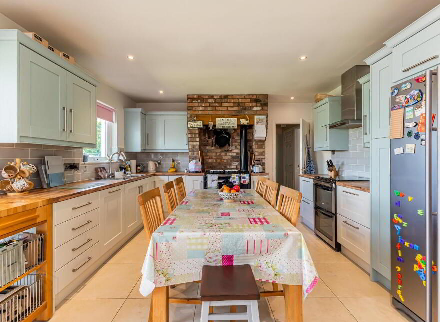 37 Ballynahinch Road, Dromore, BT25 1DT