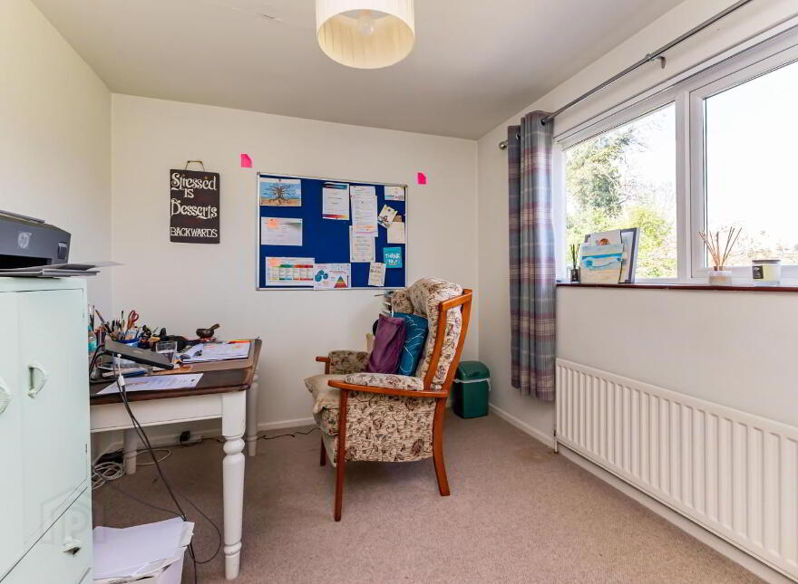 37 Ballynahinch Road, Dromore, BT25 1DT